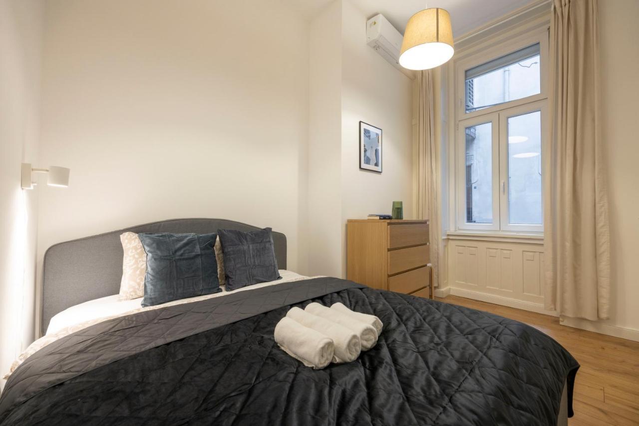 Central Grand Apartment With 5Bedrm 2Bathroom — Fotók 3